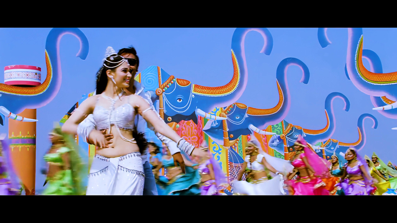 Tamanna Hot Song From Himmatwala Naino Main Sapna 4K (Best Quality).mp4_snapshot_02.26_[2021.04.05_1