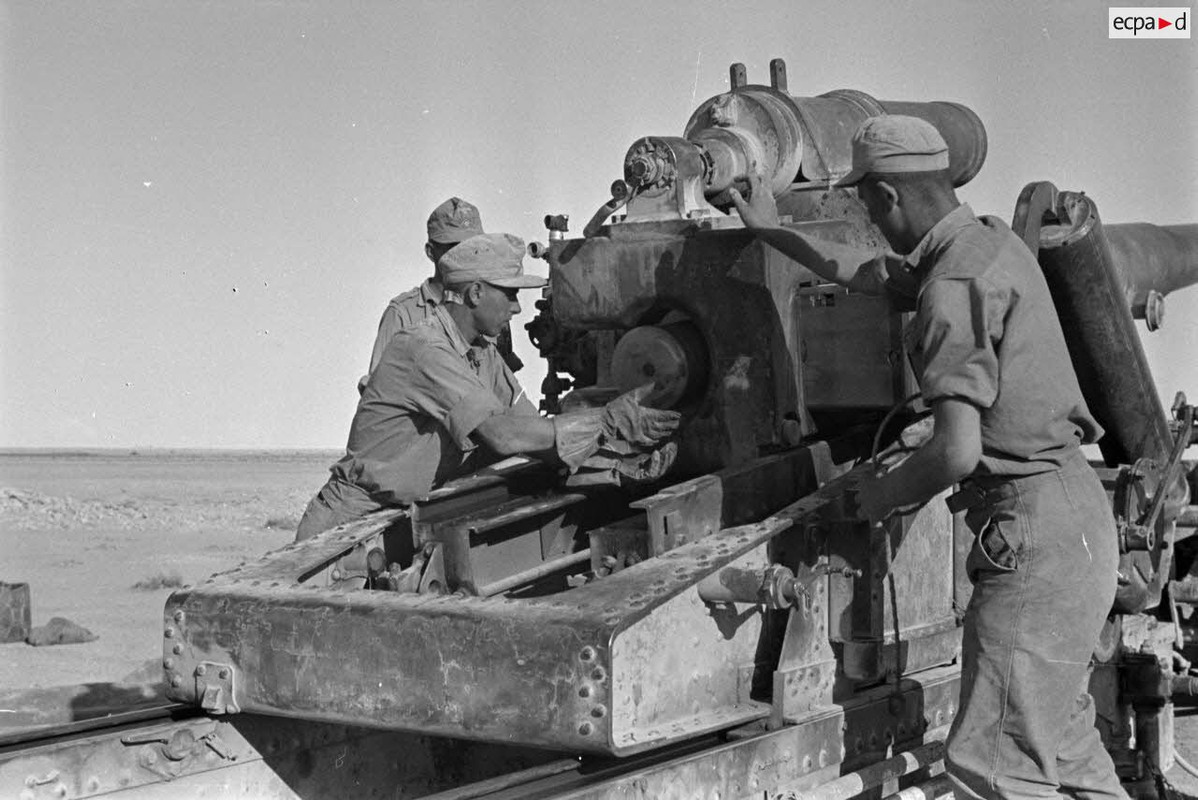 Mise en oeuvre d'un canon de 17 cm Kanone 18 (8)