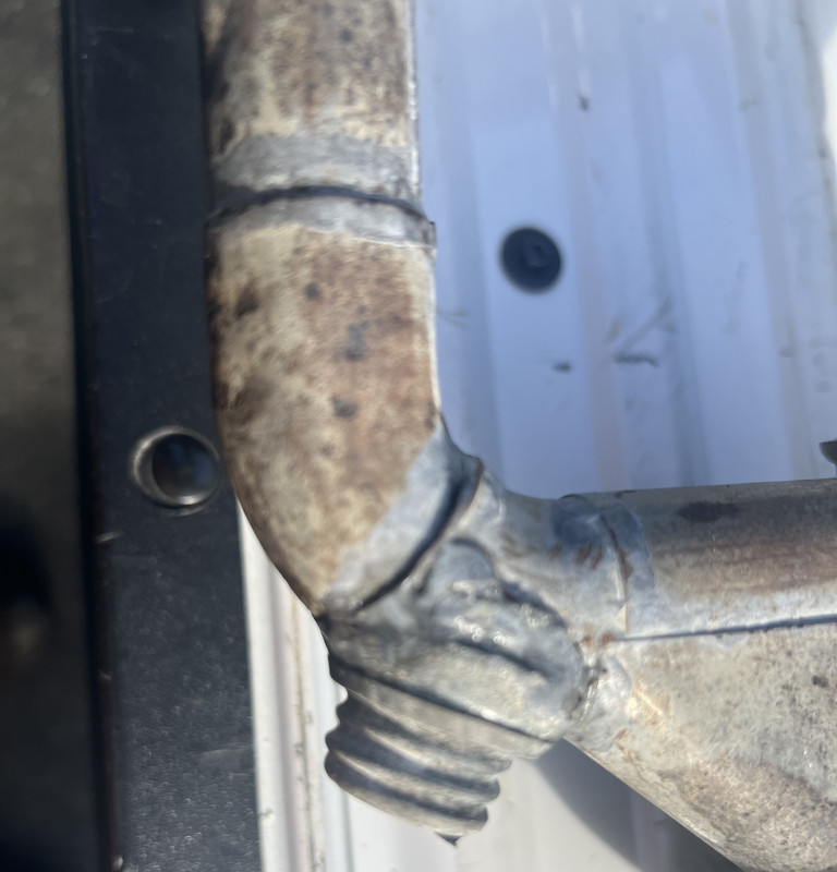 E10467F0-62D9-4EED-8A28-917A64094CA8