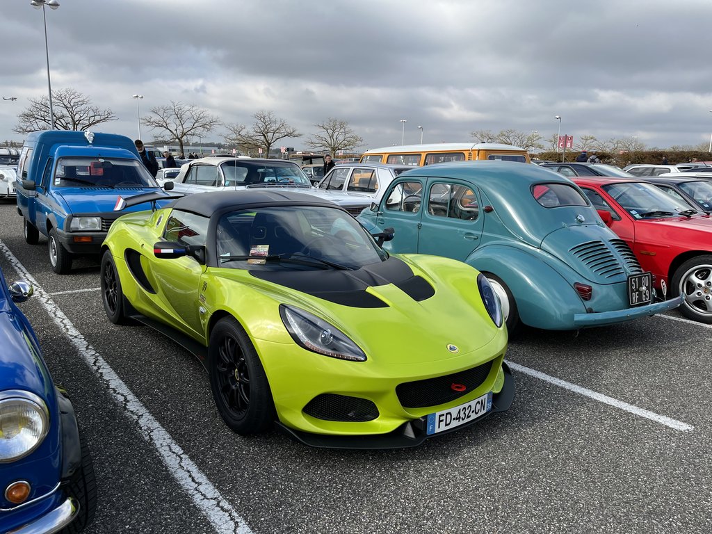 [Image: Lotus_Elise_250_Cup_1.jpg]