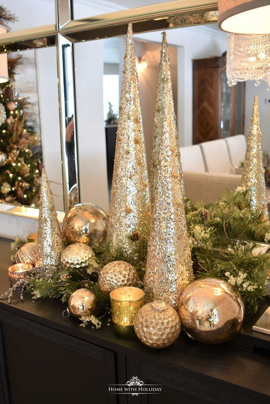 goldornaments50.jpg