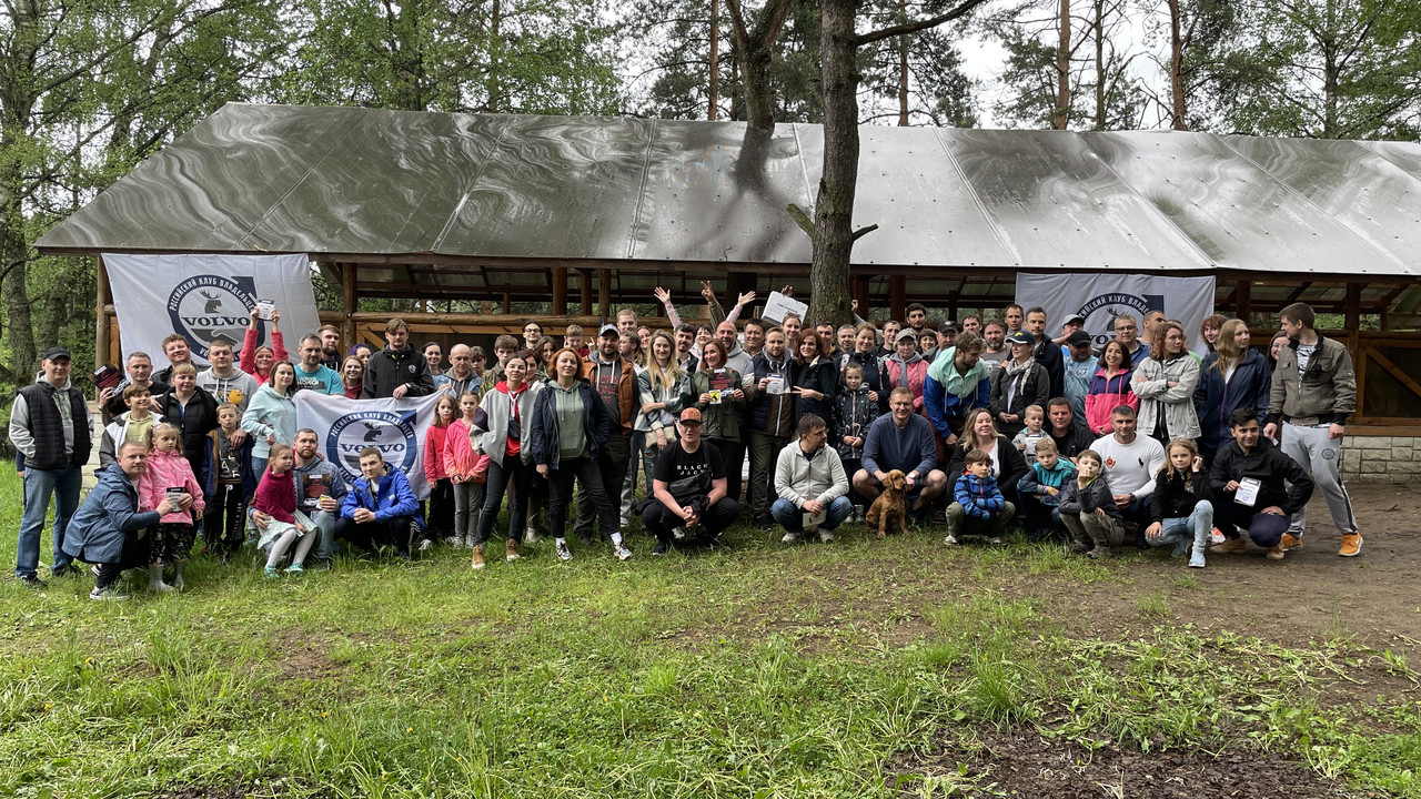 F95614A3-27BC-463F-B29E-3775FAC2386B