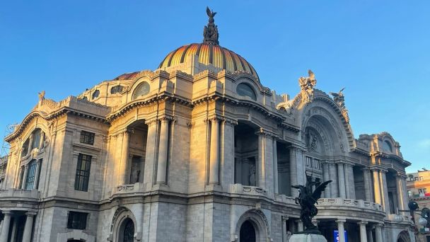 Asiste al Palacio de Bellas Artes, un recinto histórico lleno de cultura en la CDMX