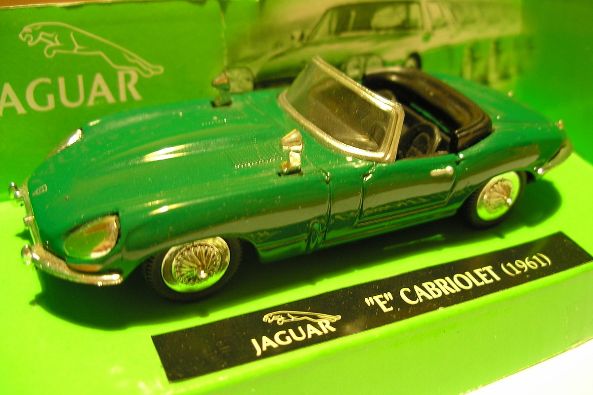 Jaguar-E type-Cabriolet (1961)