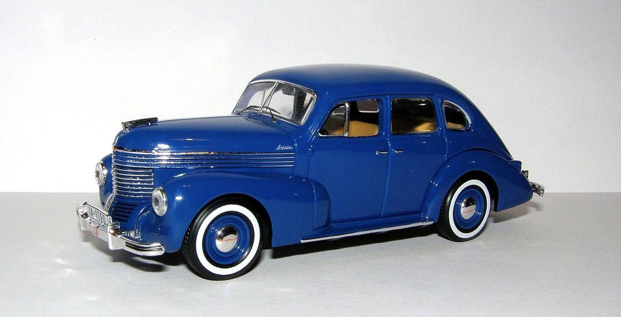 1948 Opel Kapitan Limousine (IXO Models MUS050) 1