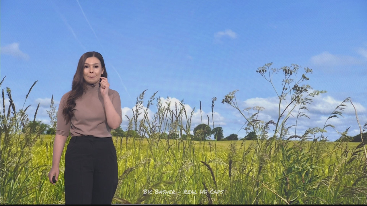 06.12 - 13.35.00 - Look North; Weather. The new film from Rogue One d....ts_snapshot_15.40.615