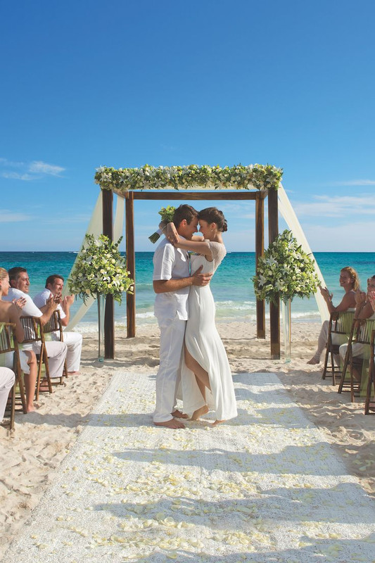6 Ways To Plan The Perfect Destination Wedding Weekend ( Honeymoon )