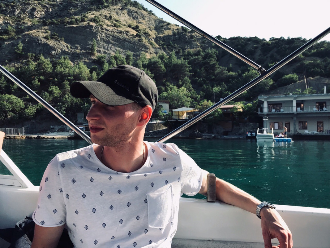 8CE9BD9C-07FF-4866-B1E3-D747C012A1C6