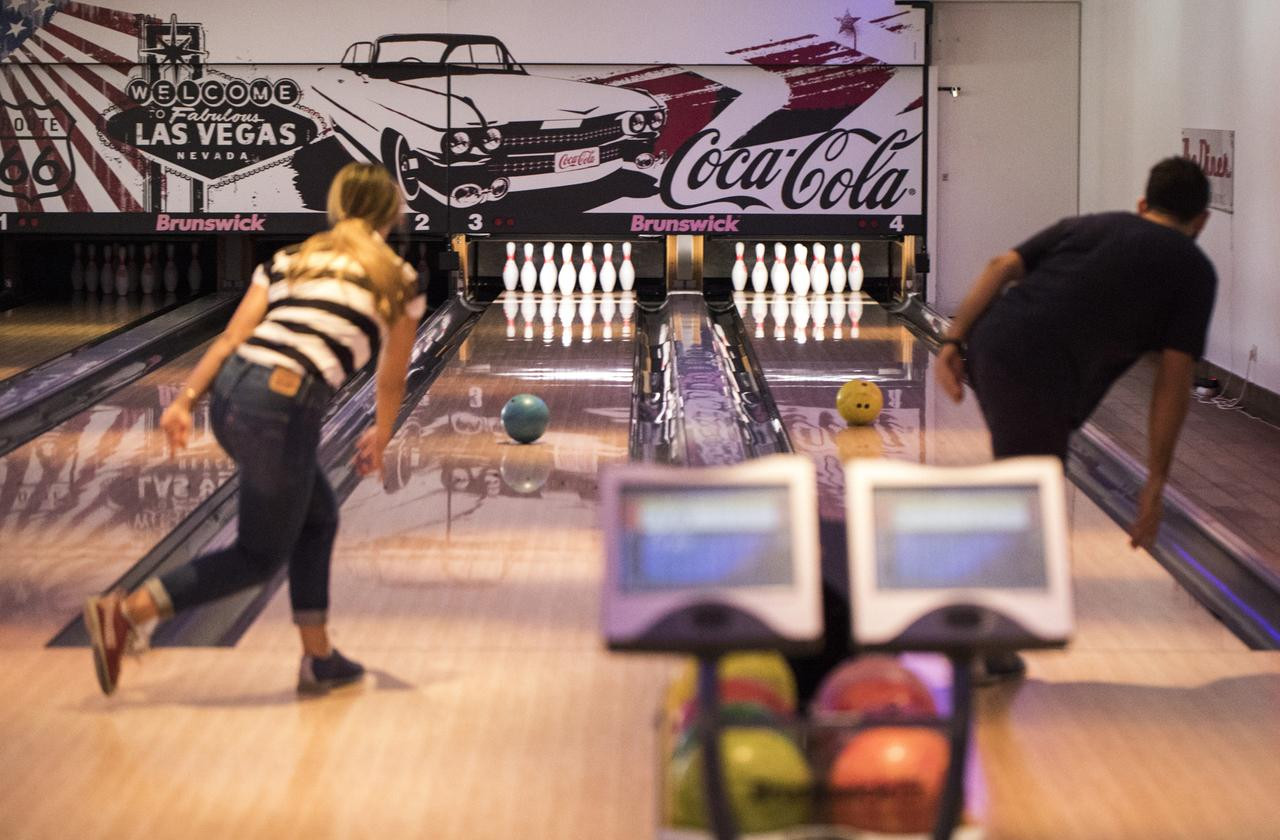 Summer-sports-camp-Bowling