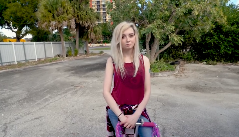 BANGBUS – LEXI LORE