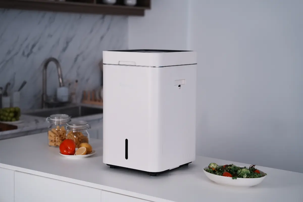 Composter casnic 1,5 kg deseuri alimentare pe zi