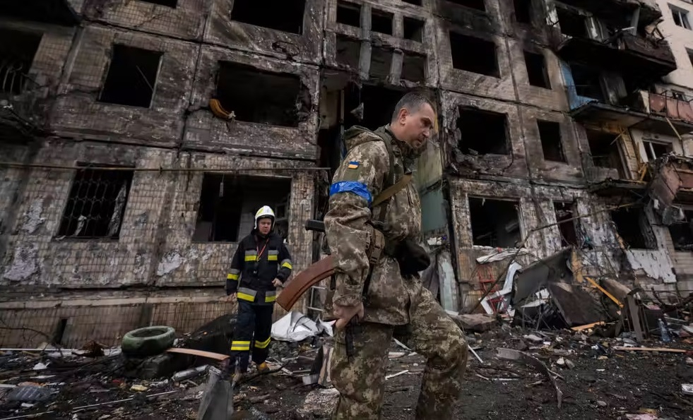 Ucrania: Zelenski dice que Rusia debe pagar una compensación financiera