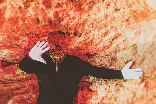 Claptone-new-press-shot