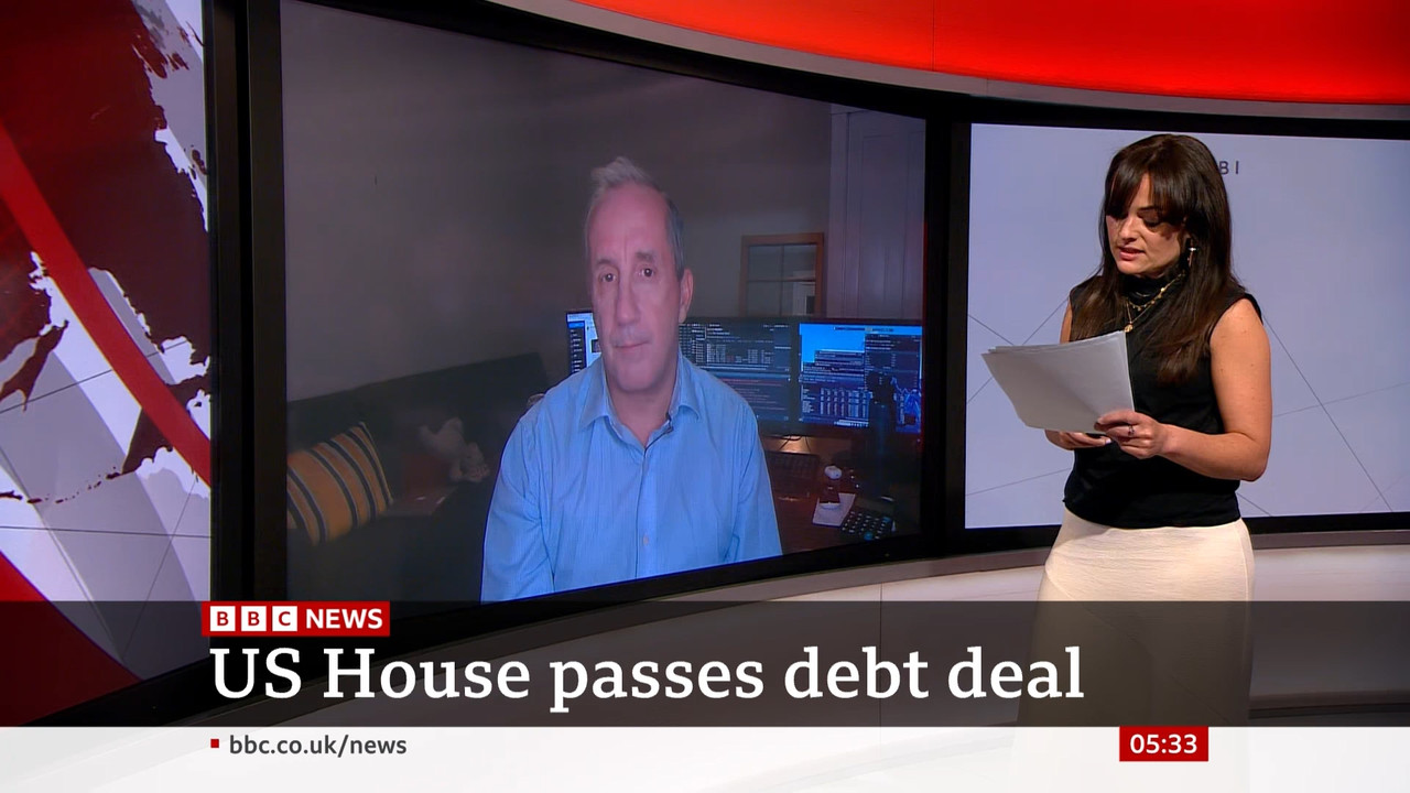 BBC News Valentine_20230601_05000600.ts_snapshot_00.34.23.800