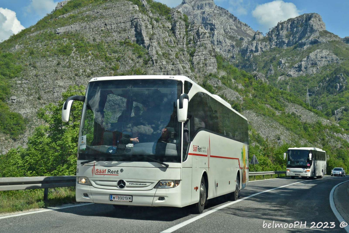 9FEB8E09-0F46-42E2-8EB0-6F25925B2B19