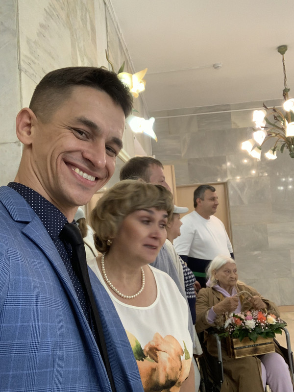 C3E3041C-5F37-40F5-9A8E-9509F14AC3C4