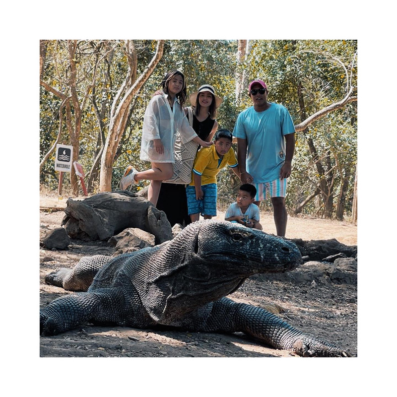 Potret momen seru keluarga Nia Ramdhani saat liburan, sambangi Labuan Bajo hingga Pulau Bali.