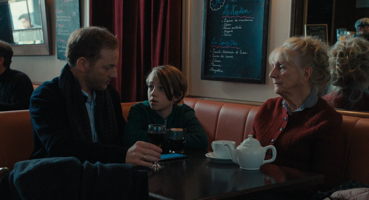 Quand.vient.l'automne.2024.FRENCH.1080p_00_57_38_00_345