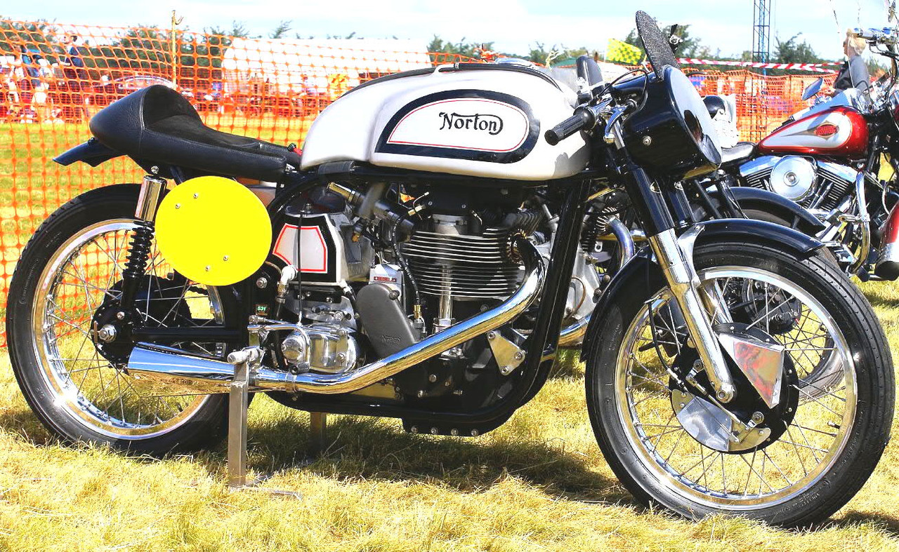 Norton_Classic_Bikes_(2621914686)_cropped