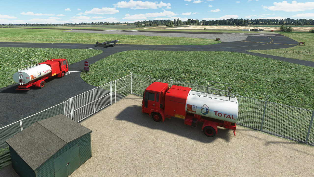 Duxford-EGSU-14.jpg