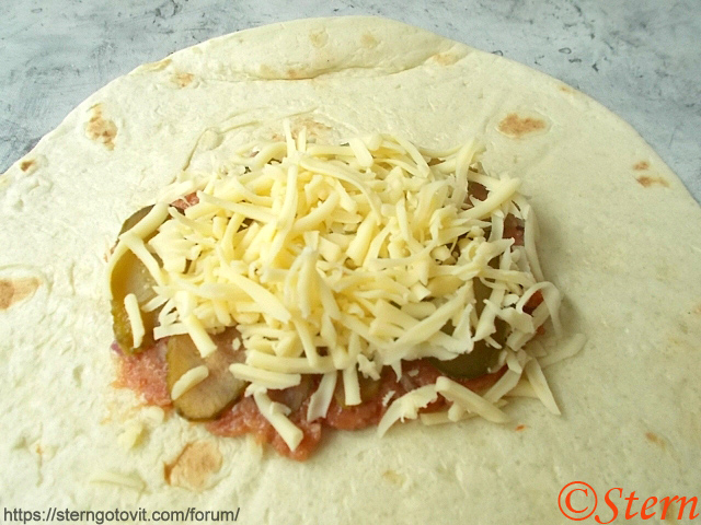 Бургер индюшиный в лаваше