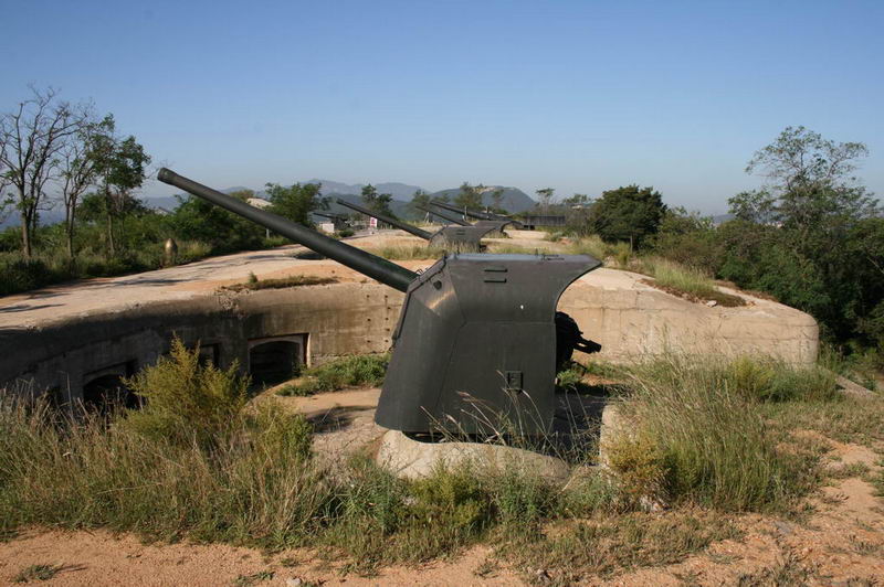 В Советское время здесь встали 130-мм и 100-мм м