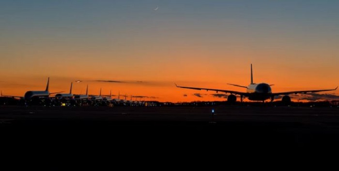 Pesawat American Airlines
