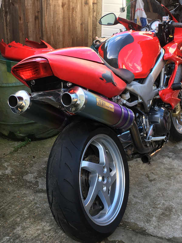 B8C738CE-6B0F-4D7B-949C-C0CBBCFCD9DC