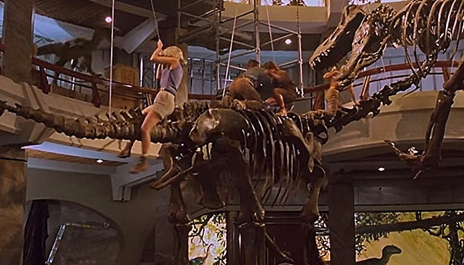 JURASSIC-PARK-PATRICIA-TALLMAN-2-FOTOR.jpg