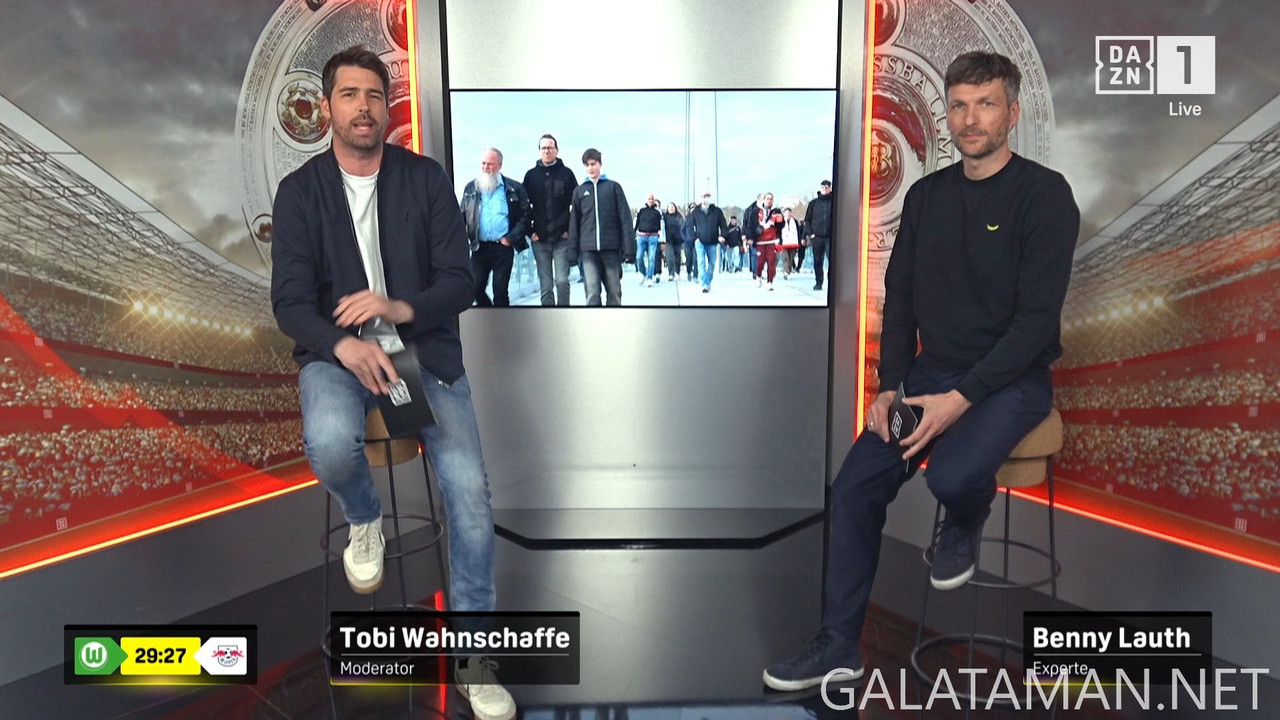 [Image: 04-11-19-45-02-DAZN-1-FHD-Wolfsburg-vs-R...03-223.jpg]