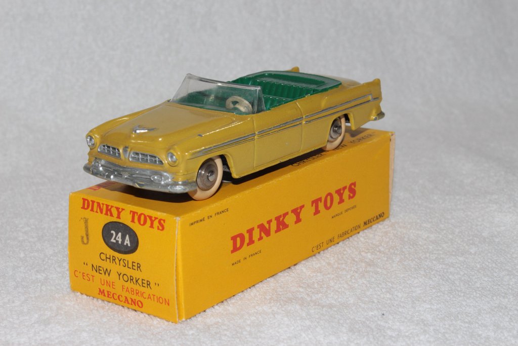 22_DT_24A_Chrysler_New_Yorker (French)