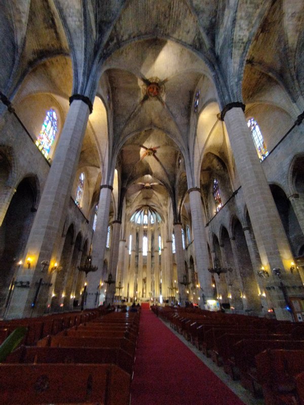 Barcelona 2025 - Blogs de España - Dia 4. Sábado 20 de Abril. De la Sagrada Familia al Puerto Olímpico. (19)