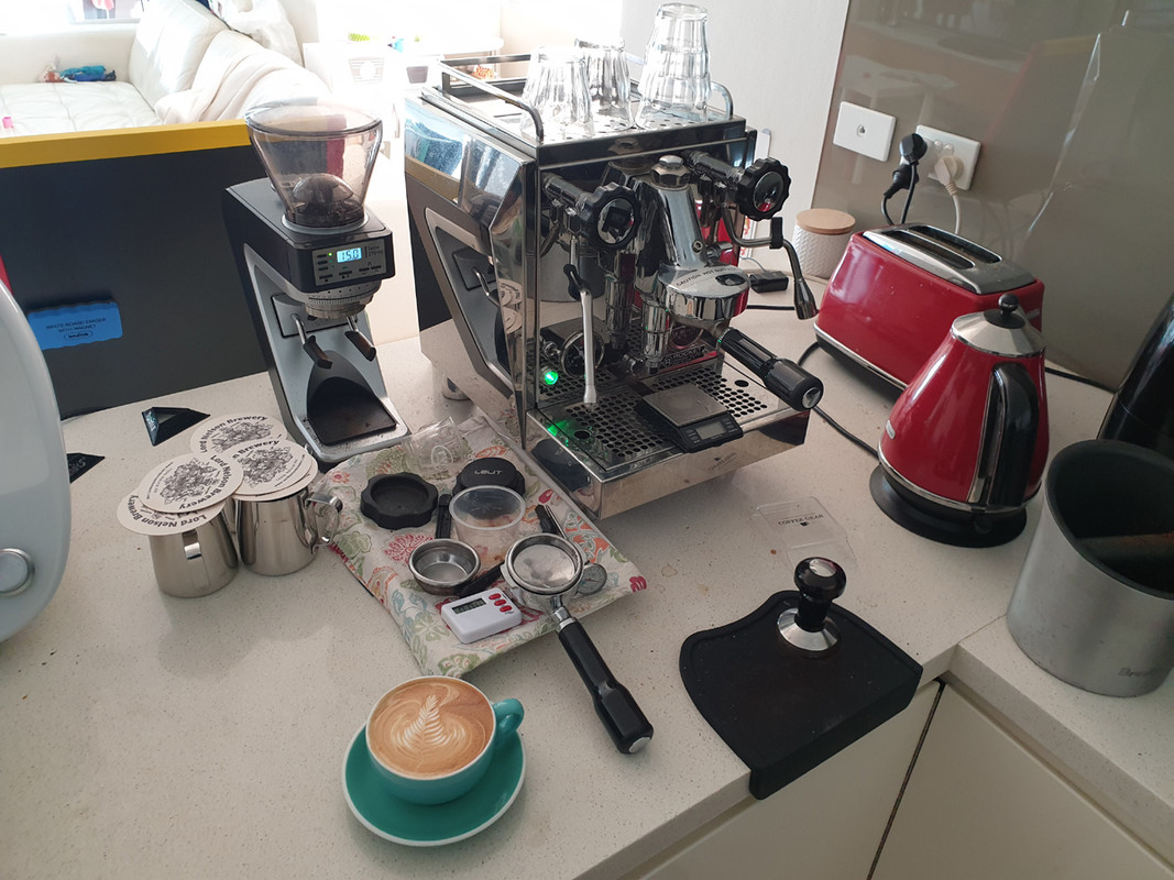 Delonghi dedica arte thoughts : r/espresso