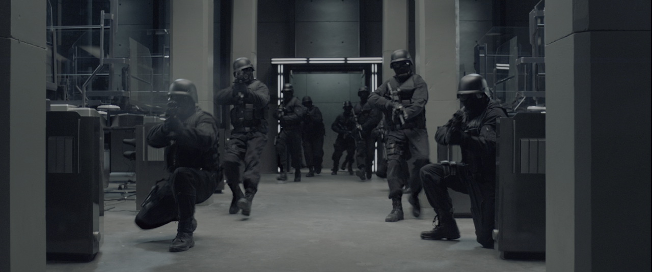 Resident.Evil.Afterlife.ITA.ENG.2010.2160p.UHD.BluRay.x265.HDR-MeM.mkv_snapshot_00.11.10_[2020.11.19