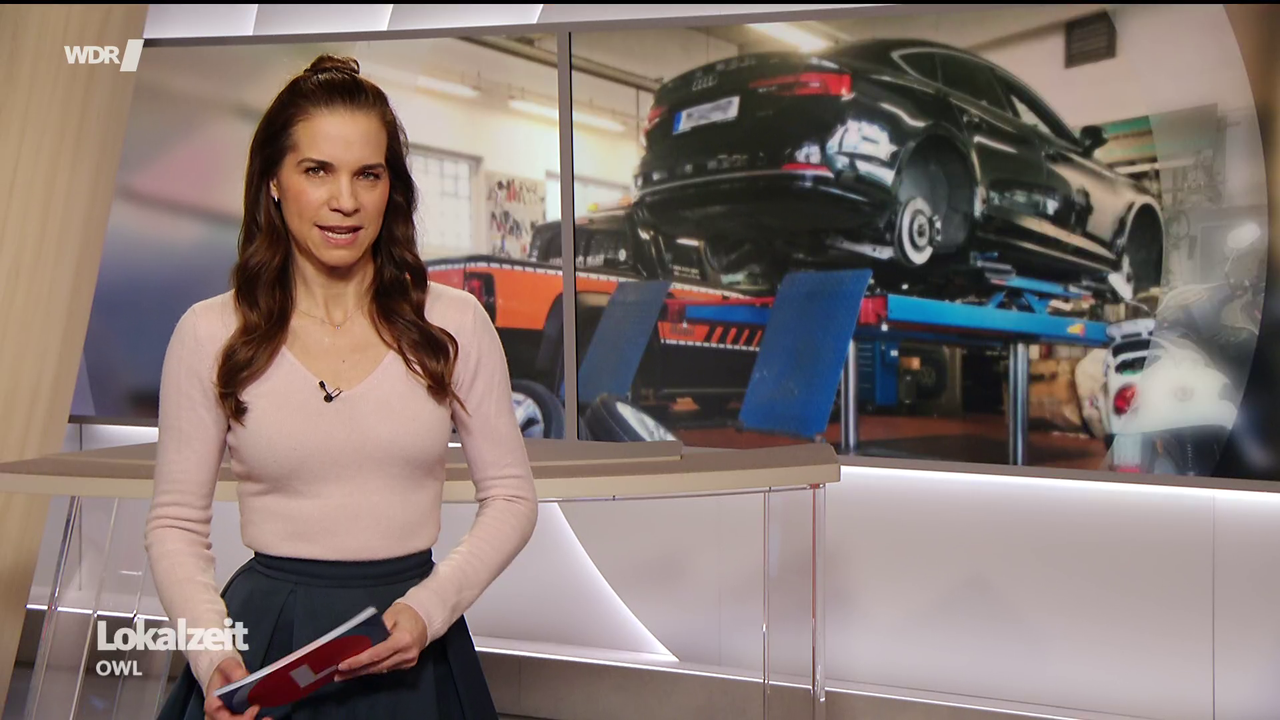 Kristina Sterz WDR Lokalzeit OWL 12 03 2026 112X Caps 93