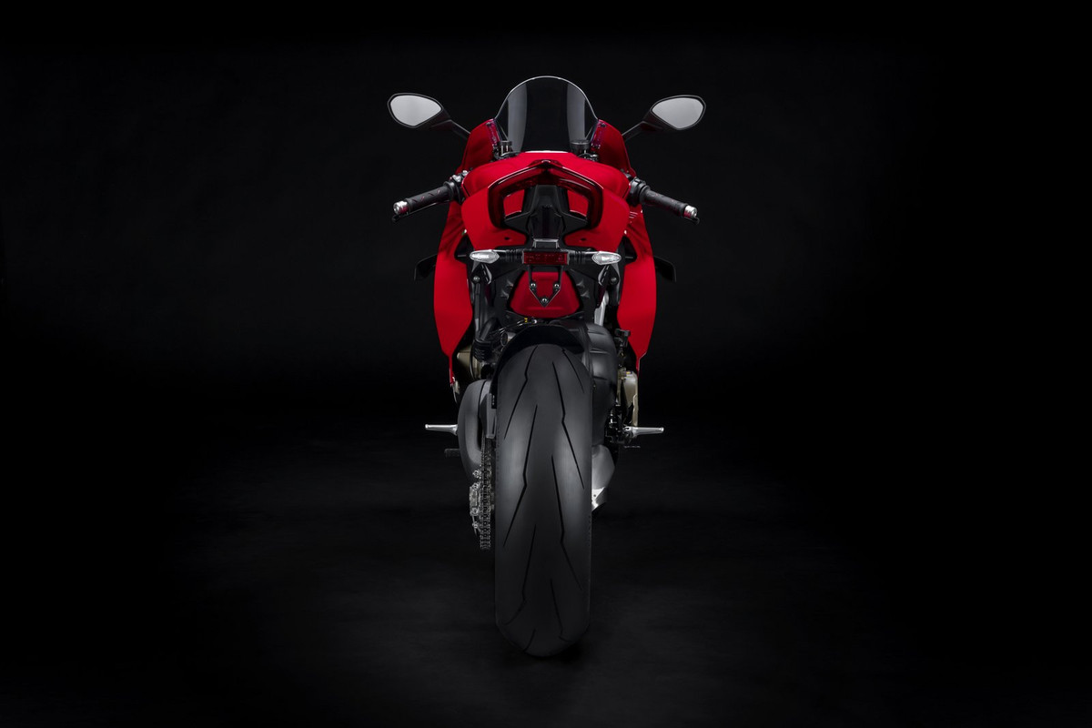 Супербайк Ducati Panigale V4 2022