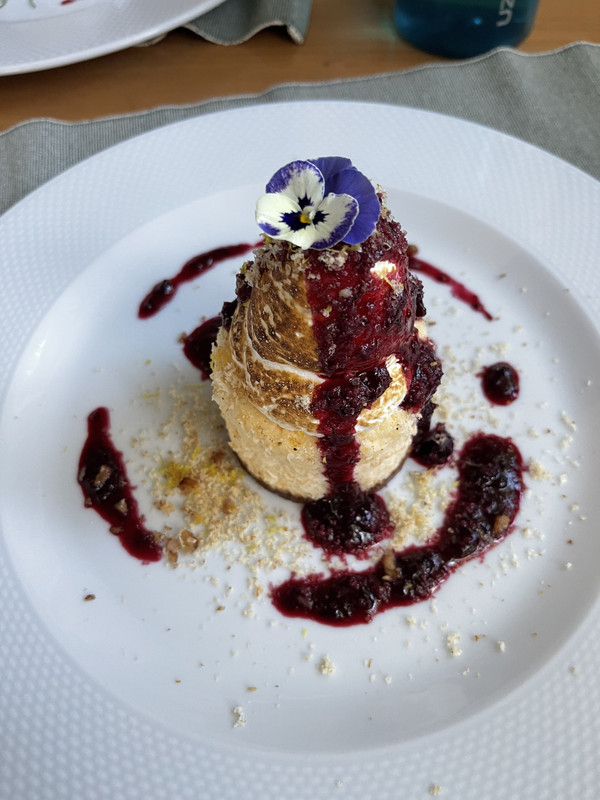 32C381D5-8329-49AE-B142-3E1808A29E3D