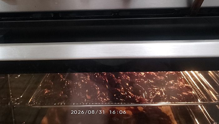 https://i.postimg.cc/CKn3HfMF/szilva-aszalodik-2026aug31.jpg