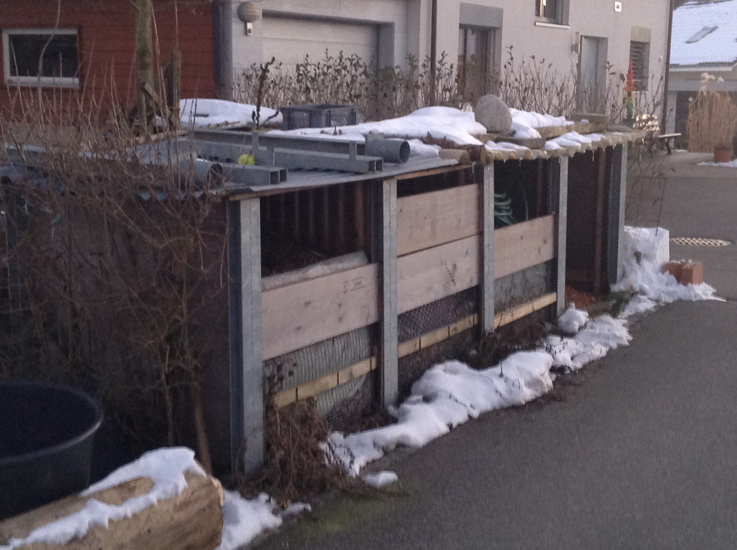 Kompost 2015 Feb Boxen vorne (2)