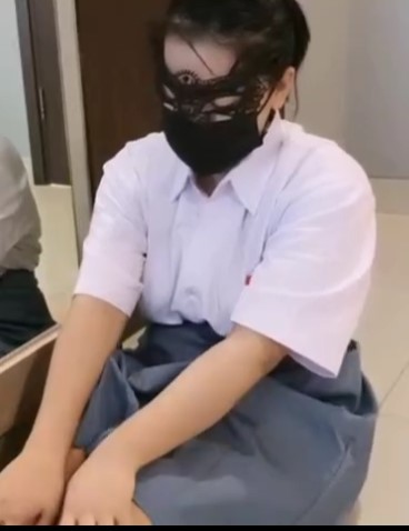 Cewe BDSM Sangean