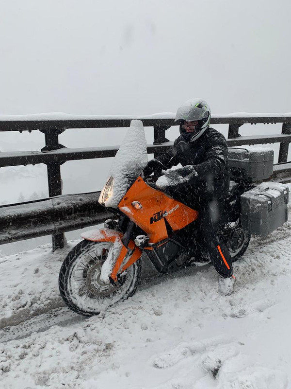 9C4C9D50-6722-4E3E-8FF4-CC4B025A46C5