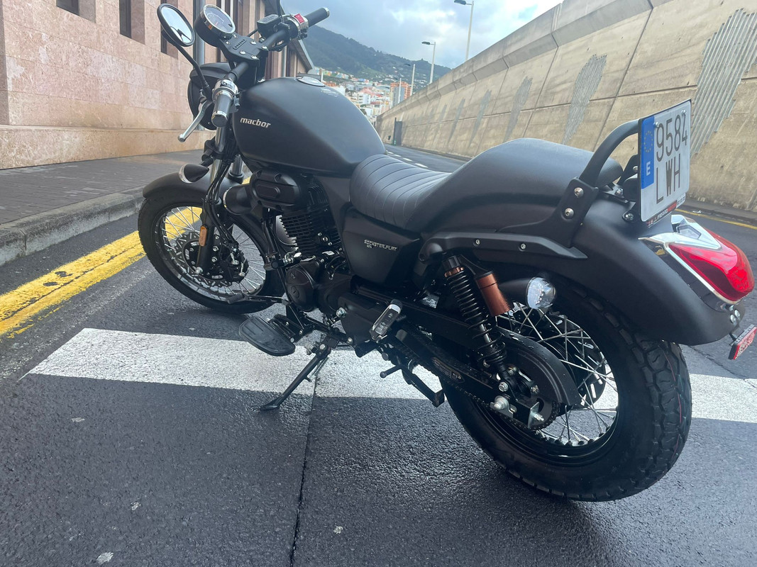 9D6CA402-4888-4DF0-8A31-D26A91AFEB68