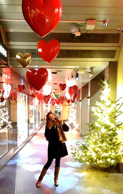 ALSACIA EN NAVIDAD Y MONTREUX CON PAPÁ NOEL - Blogs de Europa Central - 4 Dic: Riquewihr y vuelta a Basilea por la huelga (31)
