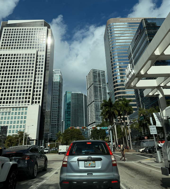 [Image: Bayside-Market-Place-Miami1.png]