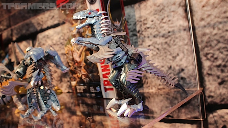 MORE Transformers Showroom Images Trypticon, Tit