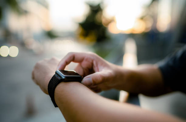 Qinux Titan PG: Robuste Outdoor-Smartwatch