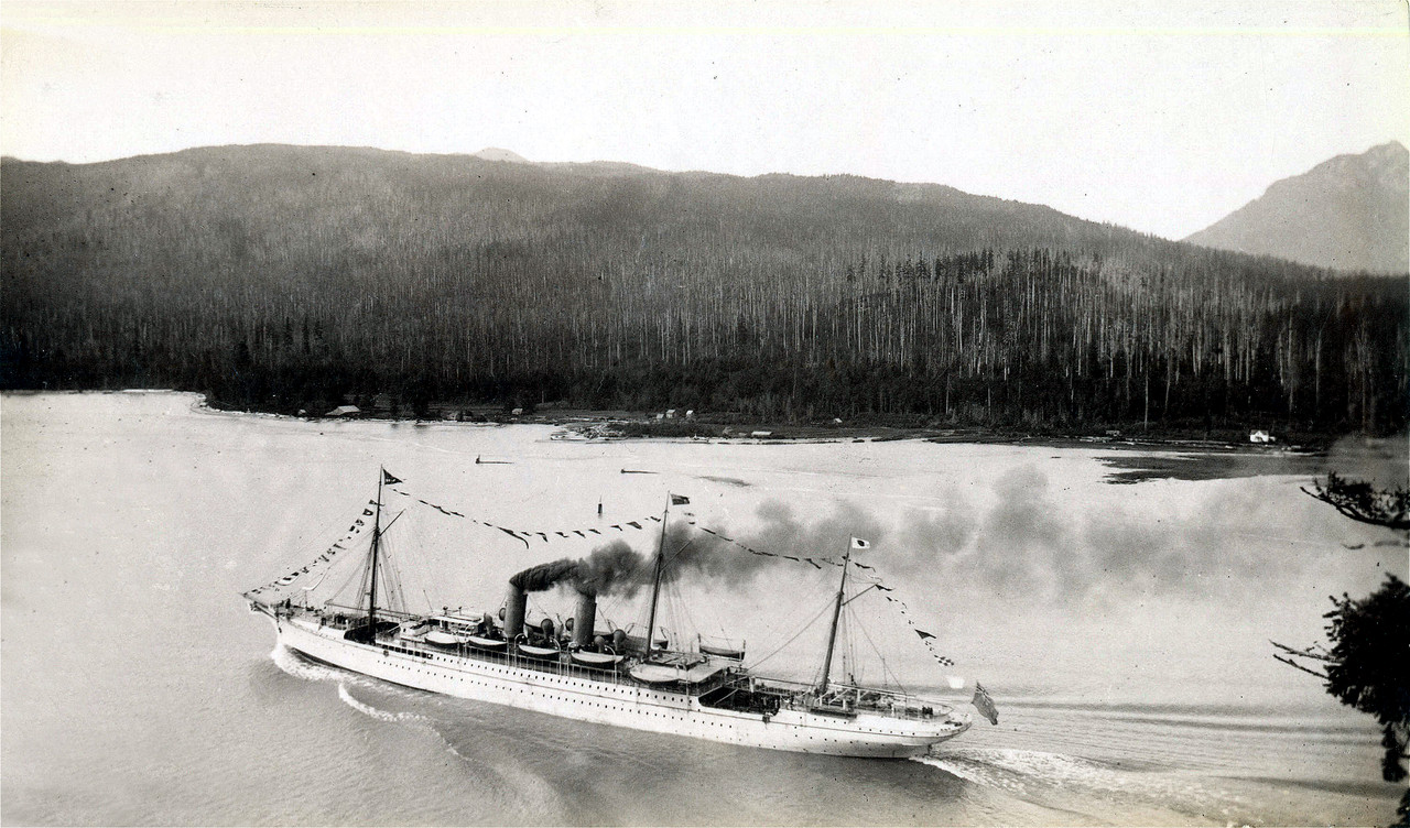 Empress-of-Japan-passing-through-First-N