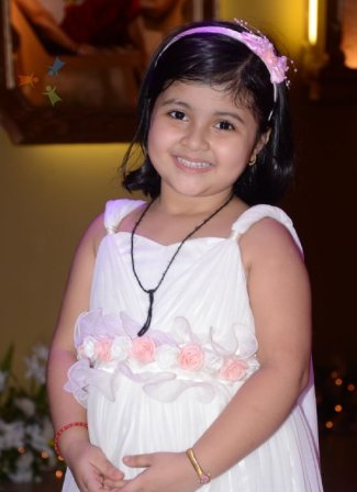 pihu-amrita-mukherjee-bade-acche-lagte-hai-pic