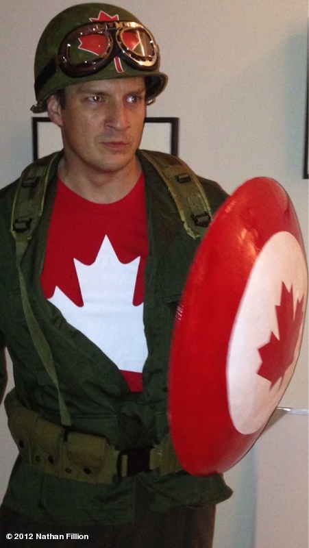Nathan Fillion dressed as a Captain America WW2 variant cosplayer for Halloween