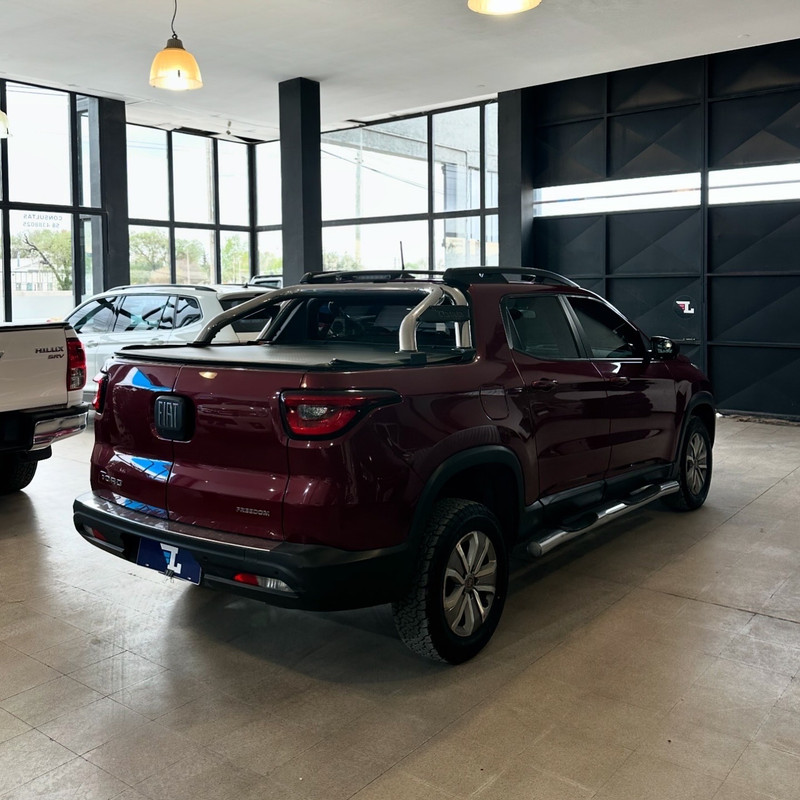 Fiat Toro Freedom AT - 2